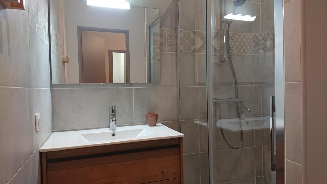 Gite Tout Confort 4 Personnes Besse-et-Saint-Anastaise Exterior photo